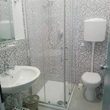 Hotel Enrica 3*