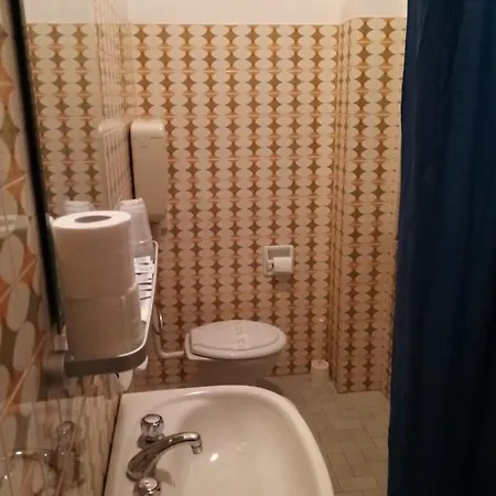 Hotel Enrica 3*